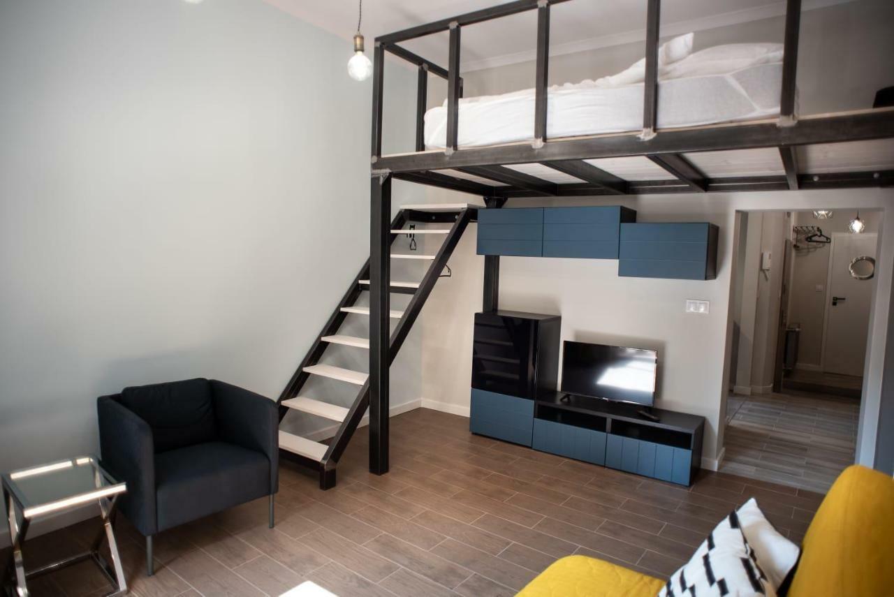 Apartament Antresola Drzewna Apartment Zielona Gora  Exterior photo